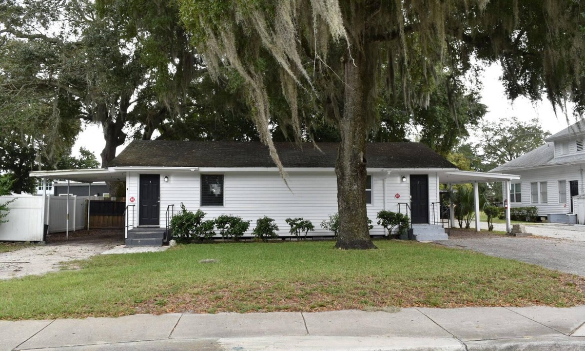 Winter Garden Apartment | Large Studio Apt #8 by Bike Trail & Historic Downtown Winter Garden