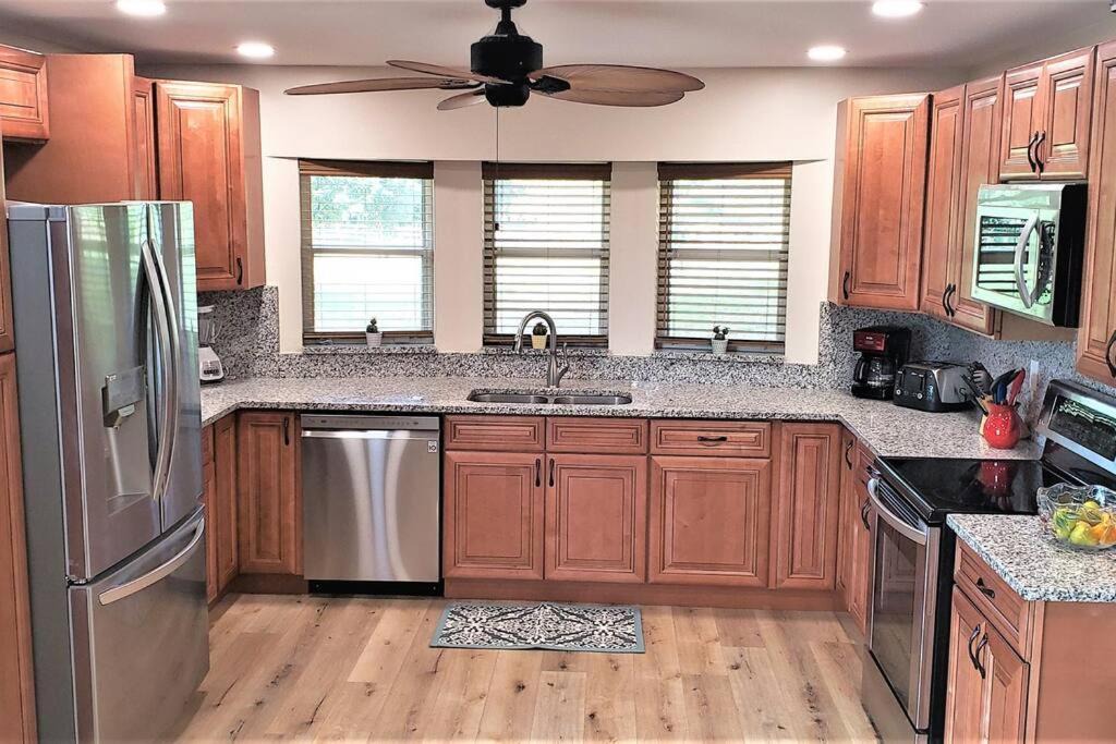 Williston House | Little Ridge Ranch-West House-Quiet Country Getaway-Pet Friendly!