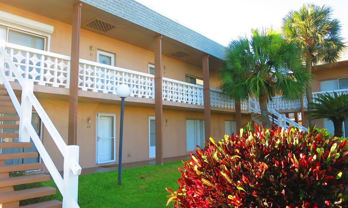 Cocoa Beach Condo | LIVIN' THE DREAM 1ST FLOOR CONDO, STEPS TO THE BEACH HEATED POOL, PRIME LOCATION