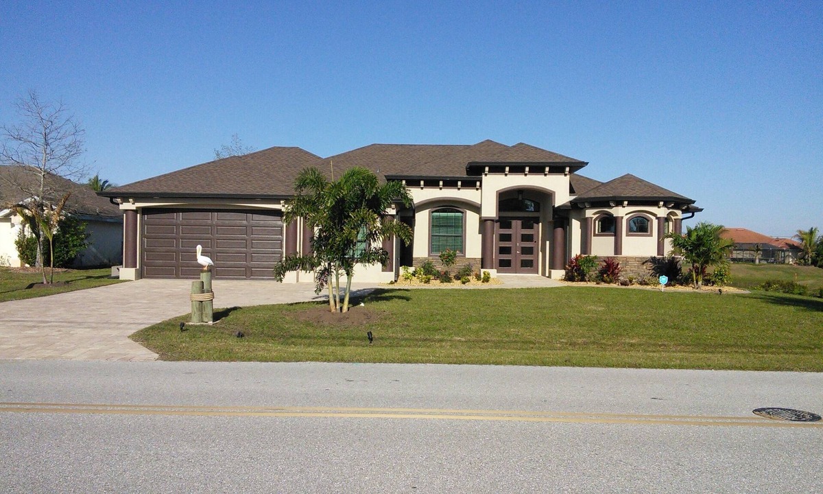 White Marsh House | LIVING THE GOOD LIFE IN THE LAP OF LUXURY