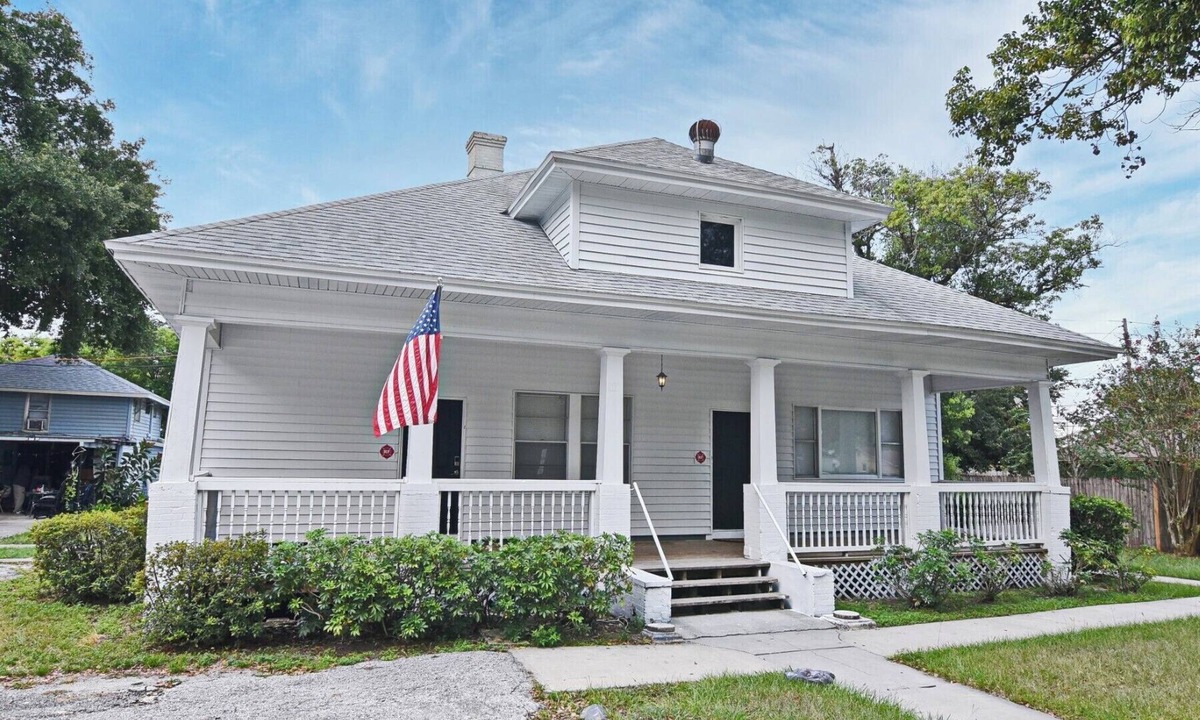 Winter Garden Apartment | Lovely Studio Apt #1 in Downtown Winter Garden, by Bike Trail