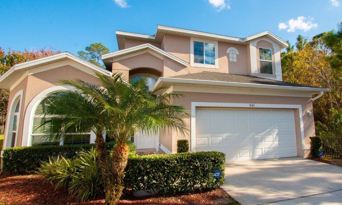 Crystal Cove House | Luxurious with Privacy in 5 Bedroom with Private Pool by Florida Dream Homes