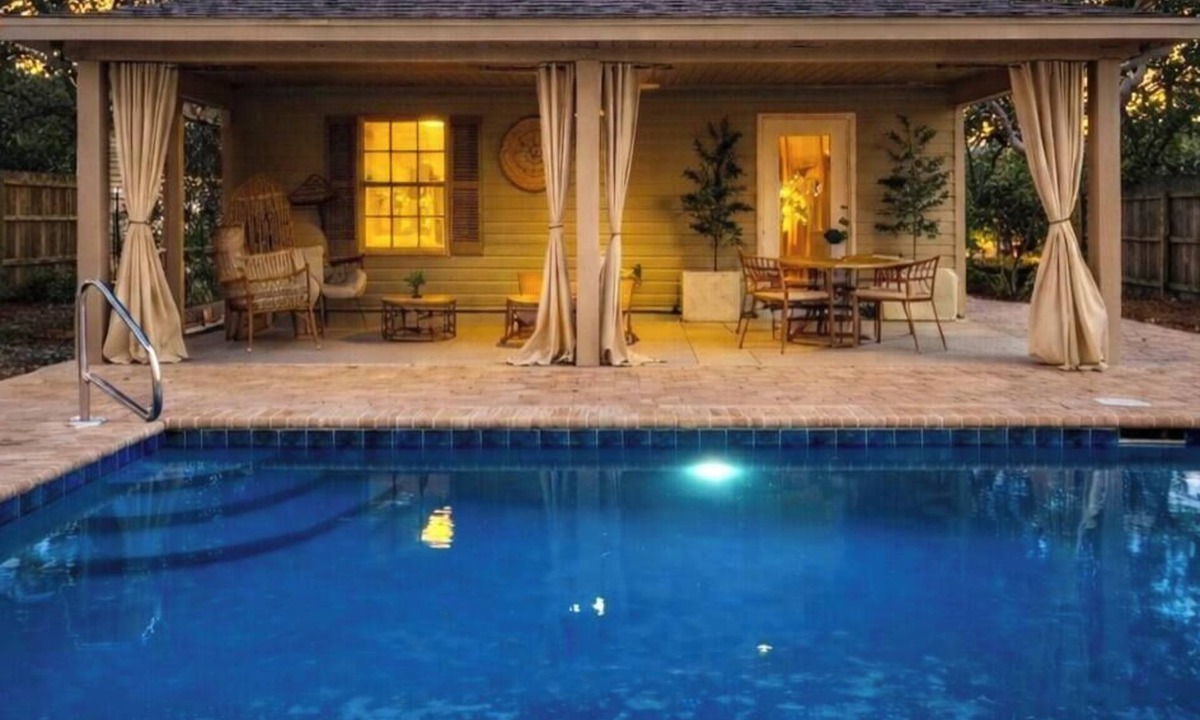 Laguna Beach Estates Cottage | Luxury 2-bedroom beach house with pool only 5 min walking to the beach