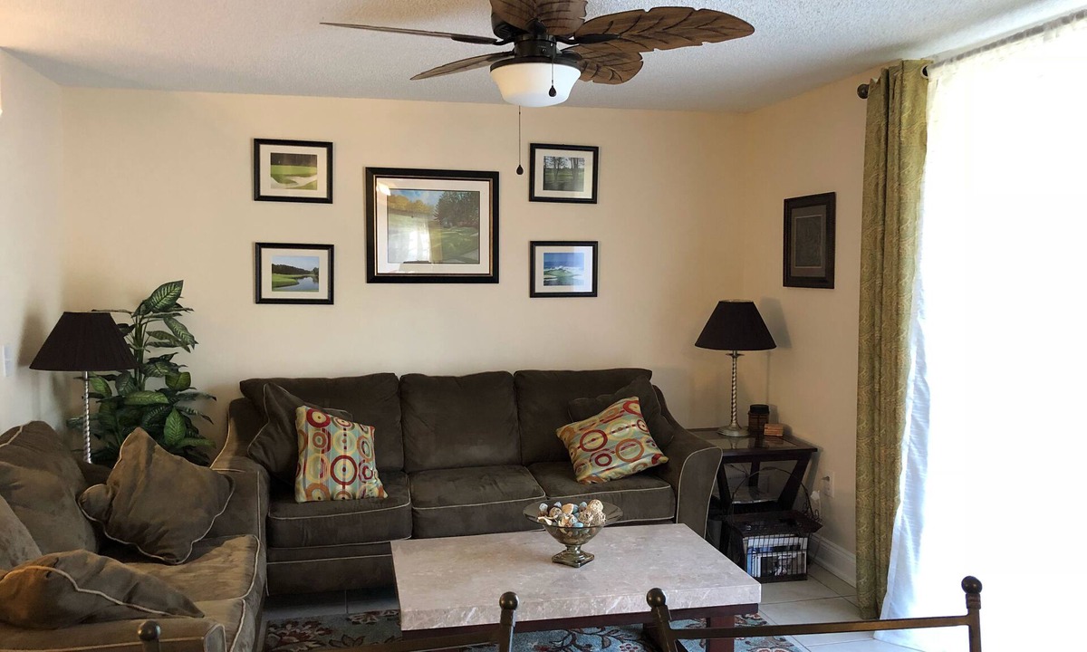 West Palm Beach Condo | Luxury 3-Bedroom Townhouse in Palm Beach Resort Community