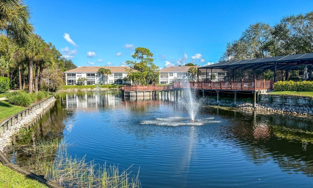 Calusa Bay North Condo | Luxury Condo 3 Bed/2 Bath, Calusa Bay, gated, 2 mi Vanderbilt Beach, Mercato