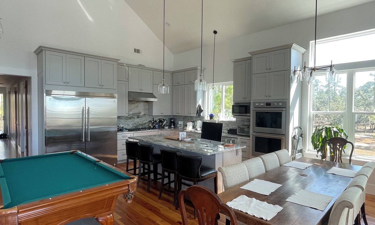 Pass Christian House | Luxury home HEATED pool and spa overlooking the Bay, 1 mile from the Beach.