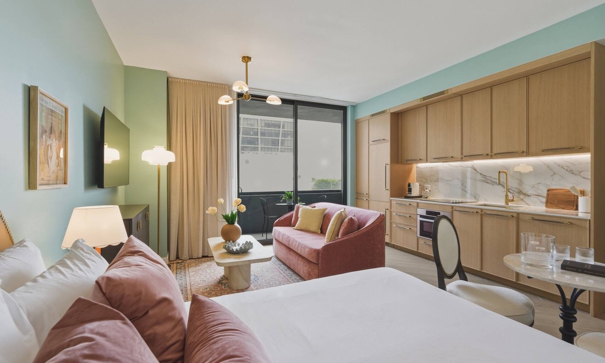 Wynwood Art District Condo | Luxury Wynwood Studio: Walk to Art, Dining & Nightlife