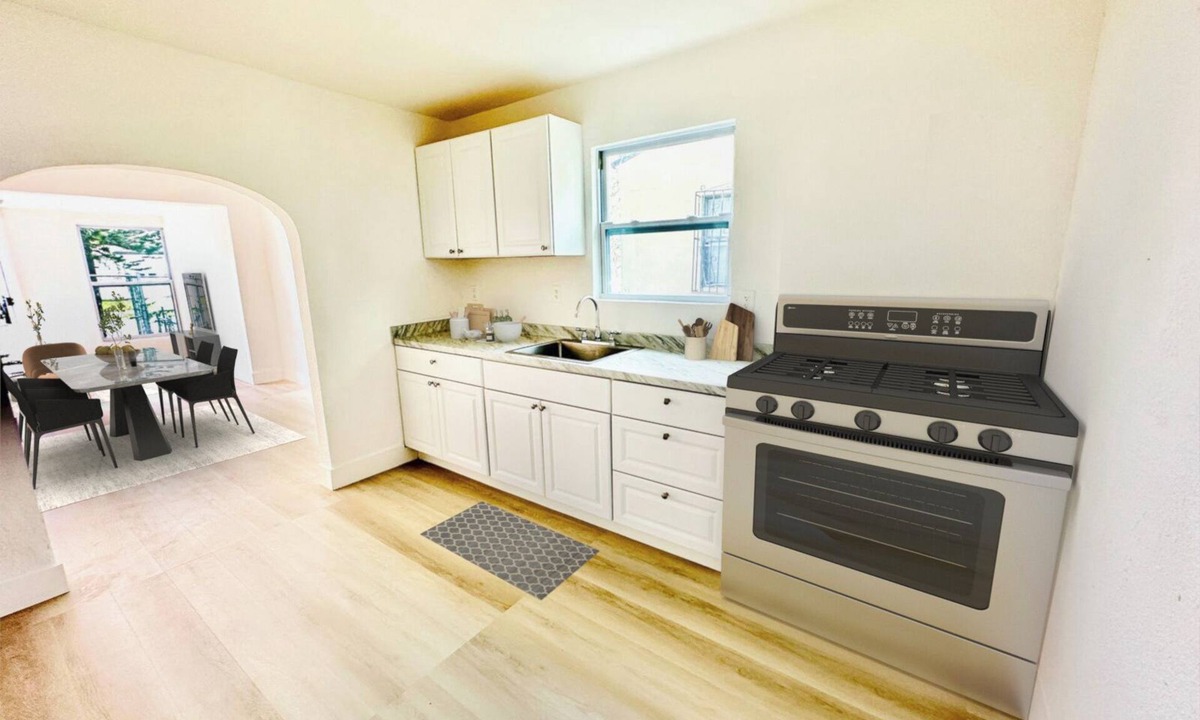 Little Haiti House | MAGIC CITY HOME, EAST OF 95 - 3-5 MIN FROM DESIGN DESTRICT/EDGEWATER/WYNWOOD