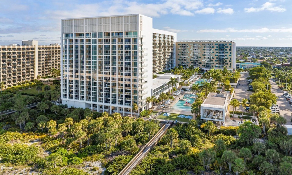 Marco Island Resort | Marriott's Crystal Shores Resort, Marco Island - 3 bedroom, 3 bath Villa