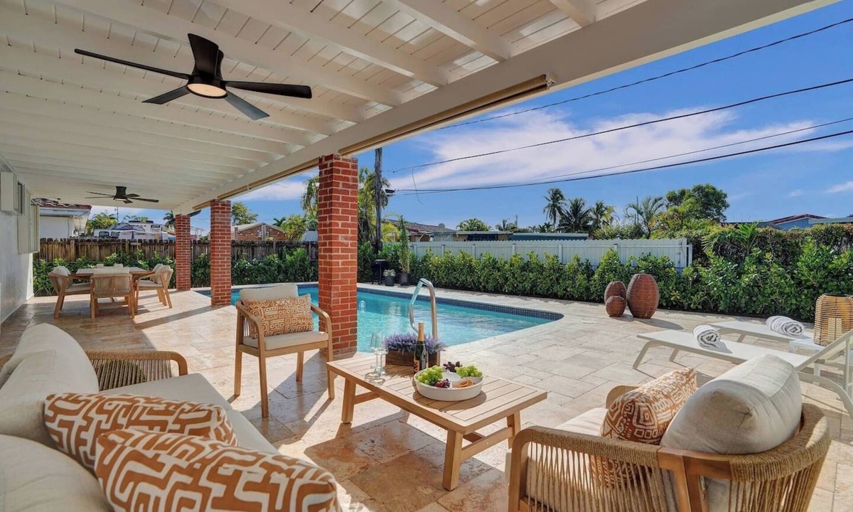 Ludlam House | Miami Chic-Heated Pool Near FIU and Coral Gables