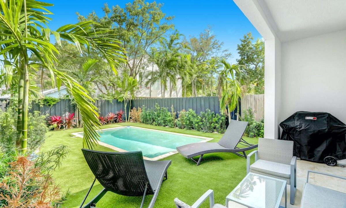 Southwest Coconut Grove House | Miami Toro: Private Pool, Pool Table, & Near Beach