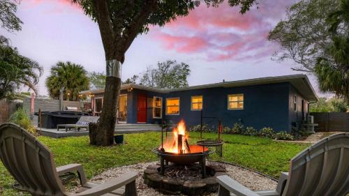 Middle River Terrace House | Middle Terrace Cottage by AvantStay