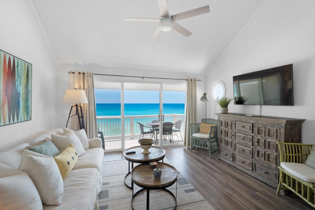 Seacrest Apartment | Mistral Unit 18