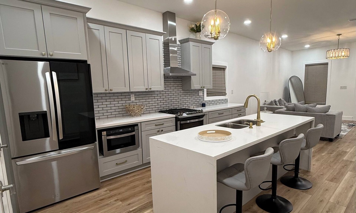 Gentilly House | Modern 3BR Family Home - Large Backyard, Kid-Friendly, Minutes from Downtown!