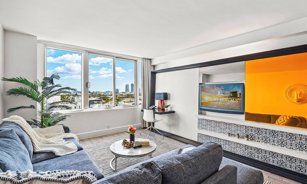 West Avenue Condo | Modern Outstanding Condo at Mondrian South Beach-1123