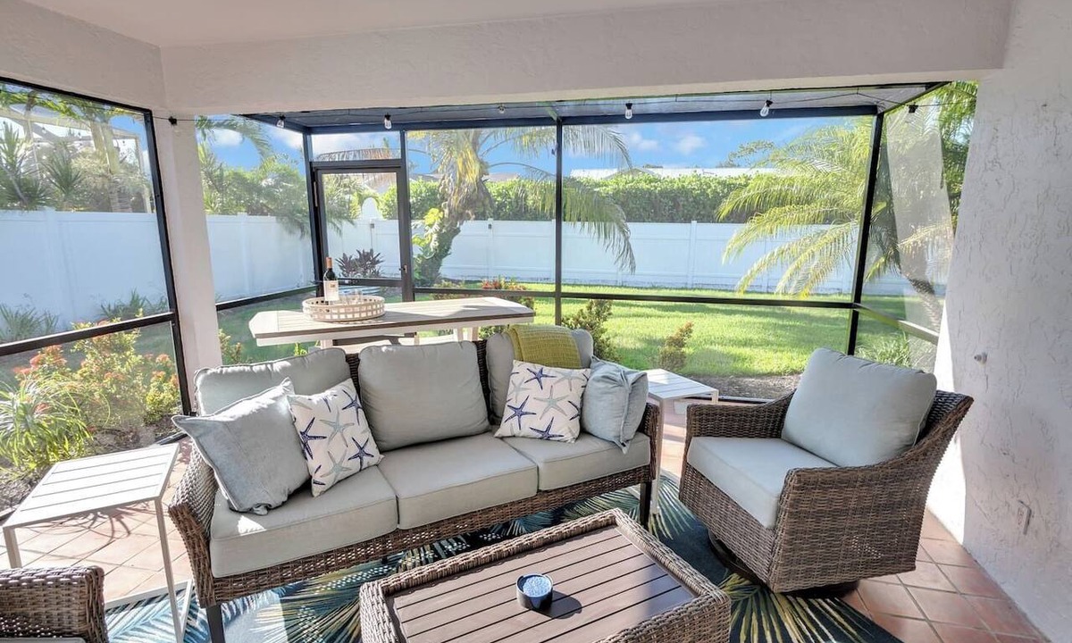 Willoughby Acres House | Naples 4BR | Lanai & Fenced Yard | Sleeps 8