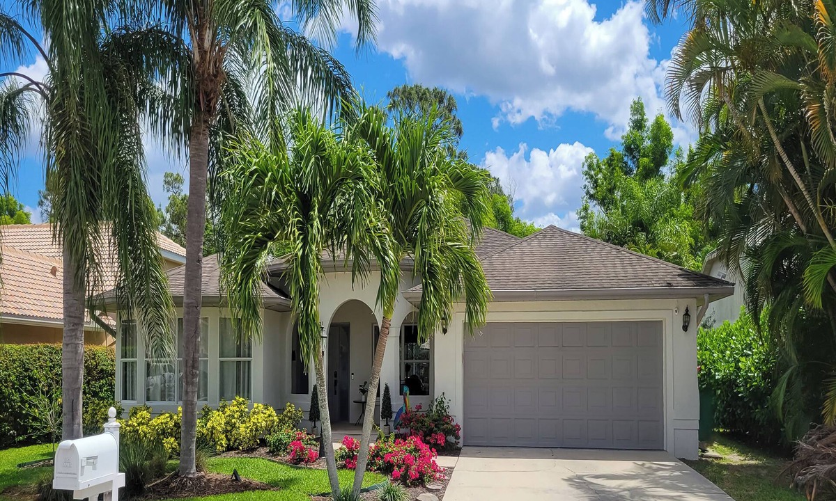 Crown Pointe House | Naples Escape w/Private Pool – 5 Mi to Beach
