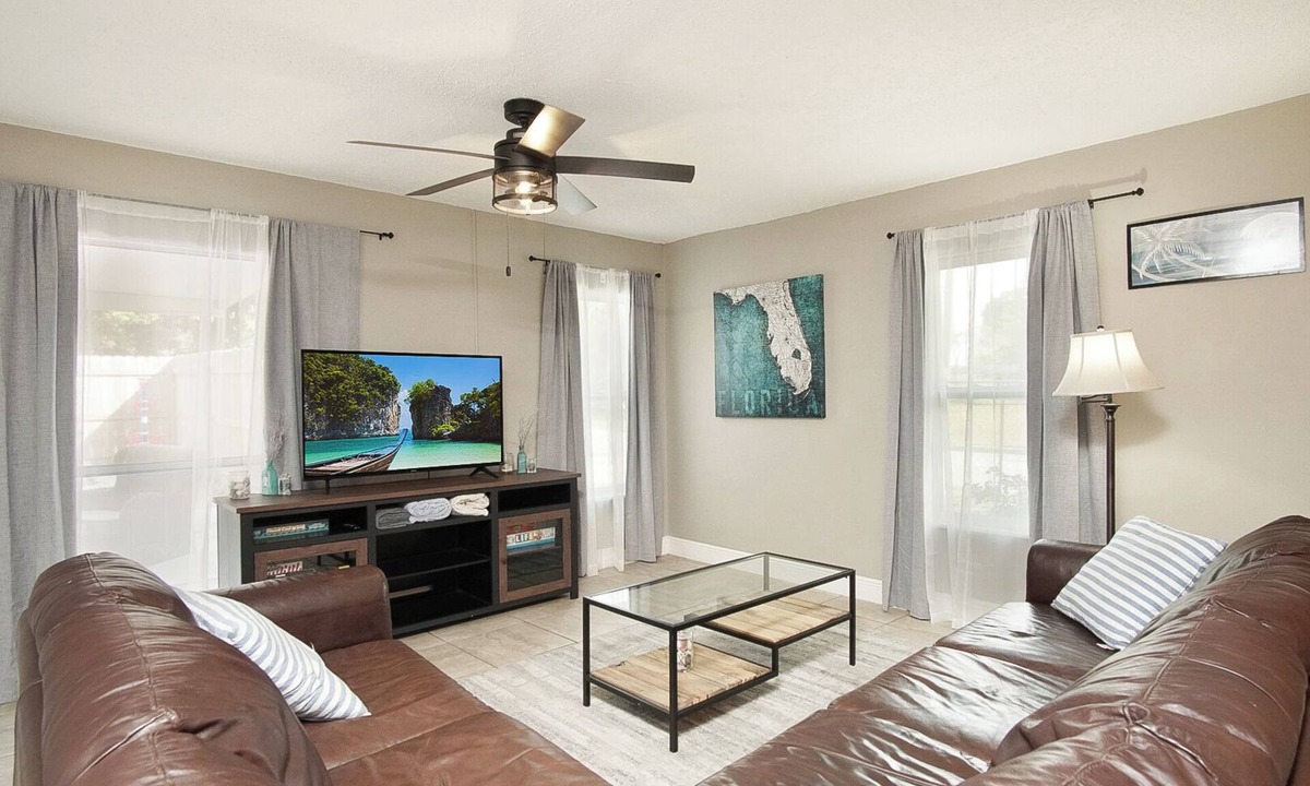 Fort Pierce House | Nautical Oasis w/Arcade close to Beach+Town. Pet Friendly w/Free RV/Boat Storage
