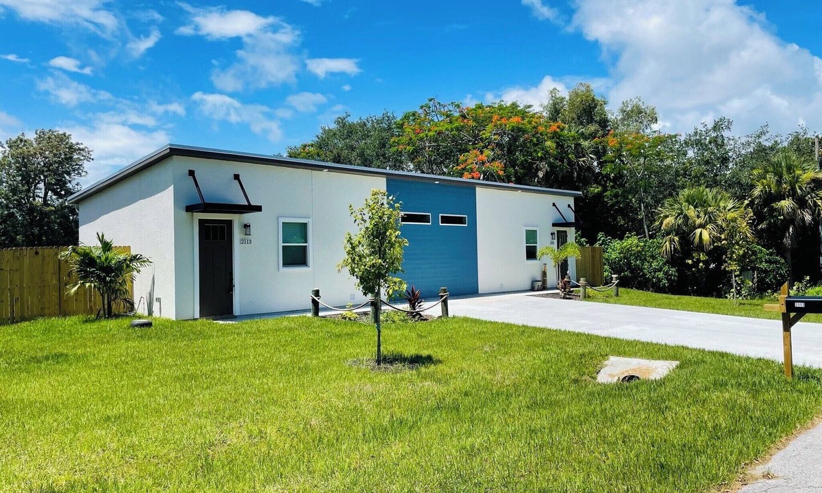 Fort Pierce North House | New Construction Luxury Property