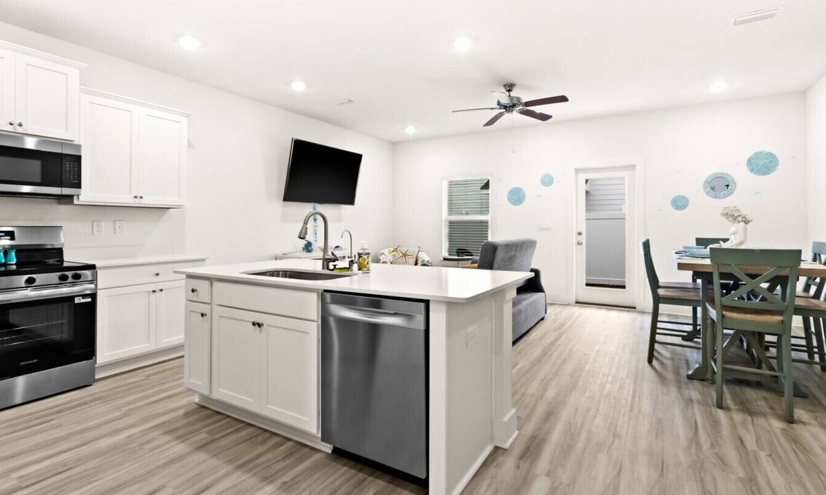 Santa Rosa Beach Villa | New! Pet Friendly Coastal Retreat Near 30A Beaches - Sleeps 8