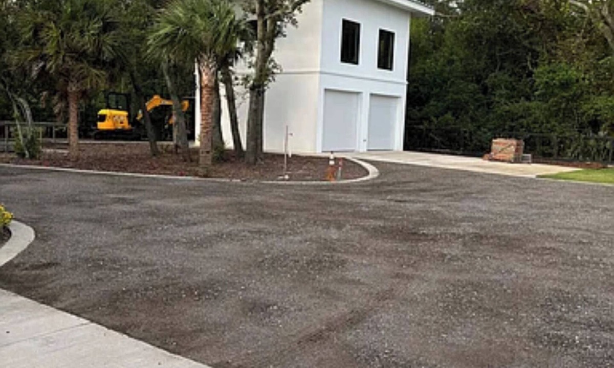 Warrington Cottage | new studio on Bay near downtown Pensacola night life and short walk to golf
