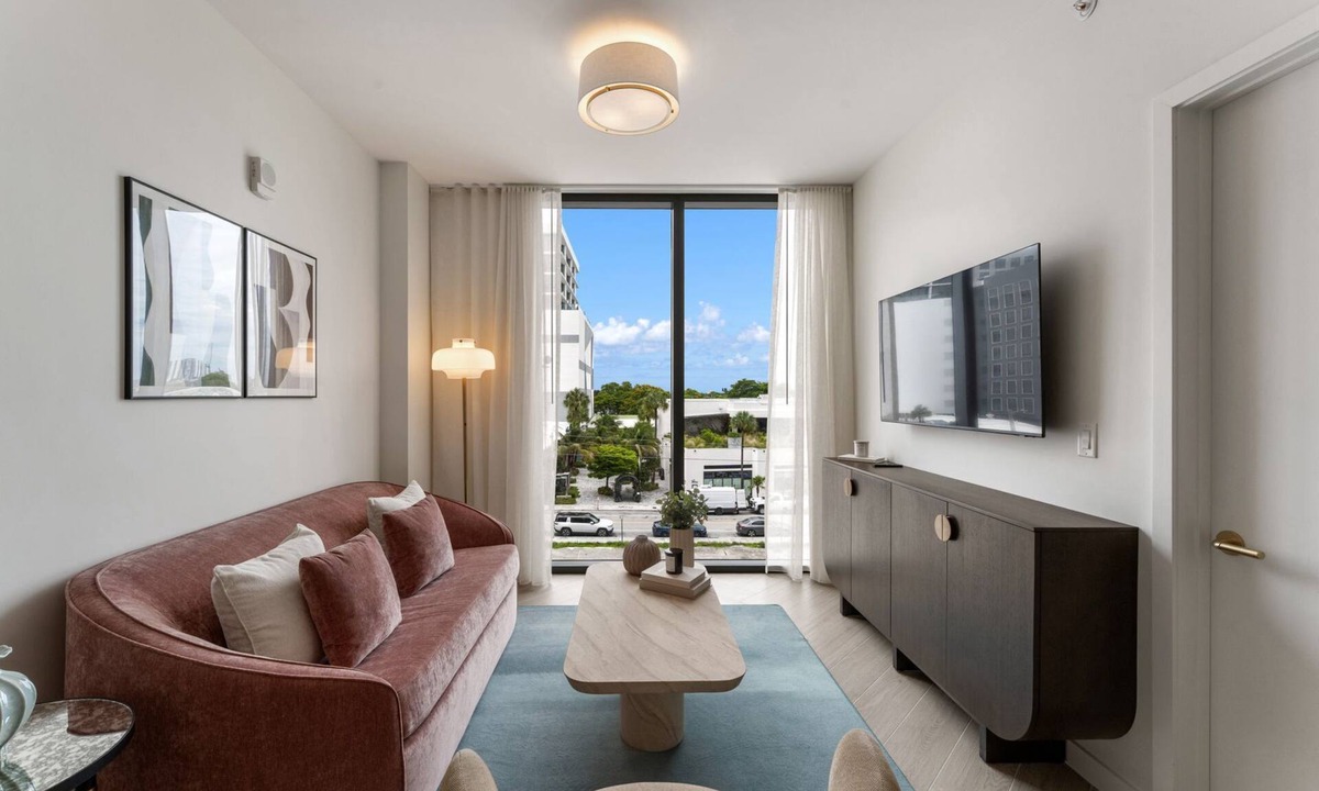 Wynwood Art District Condo | NoMad Residences Wynwood 2BR/2BA Velvet Manor #330