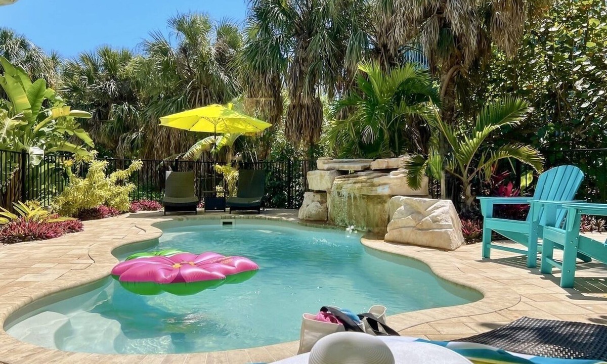 North Captiva House | North Captiva-Pool w/Waterfall & Swing Bar, Bikes