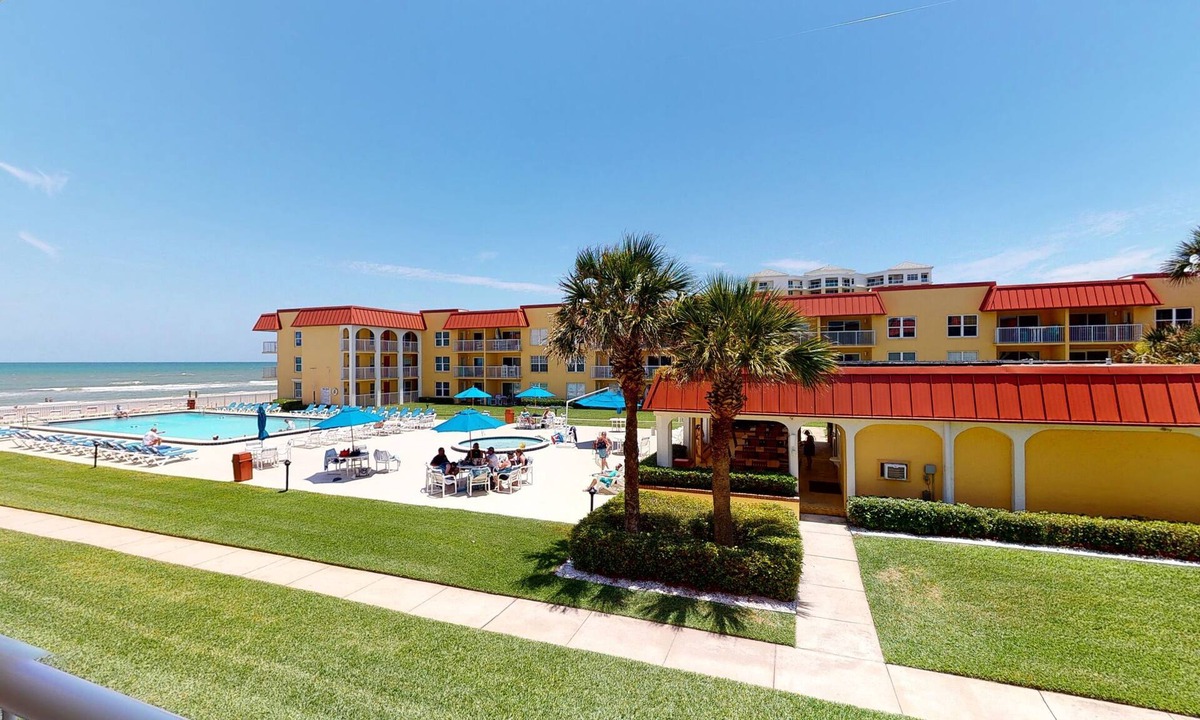 Point East Condo | Ocean front Condo, Special rates for August and September book now!