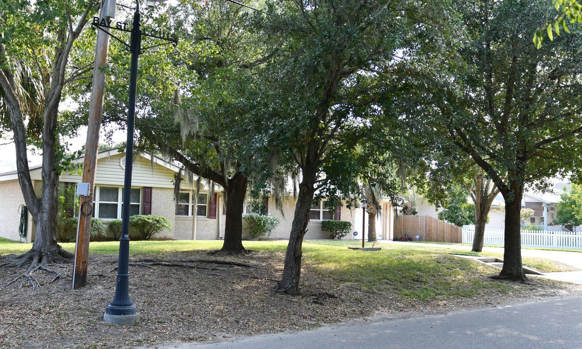 Old Town House | Old Town Bay St. Louis area, short walk to the Beach!
