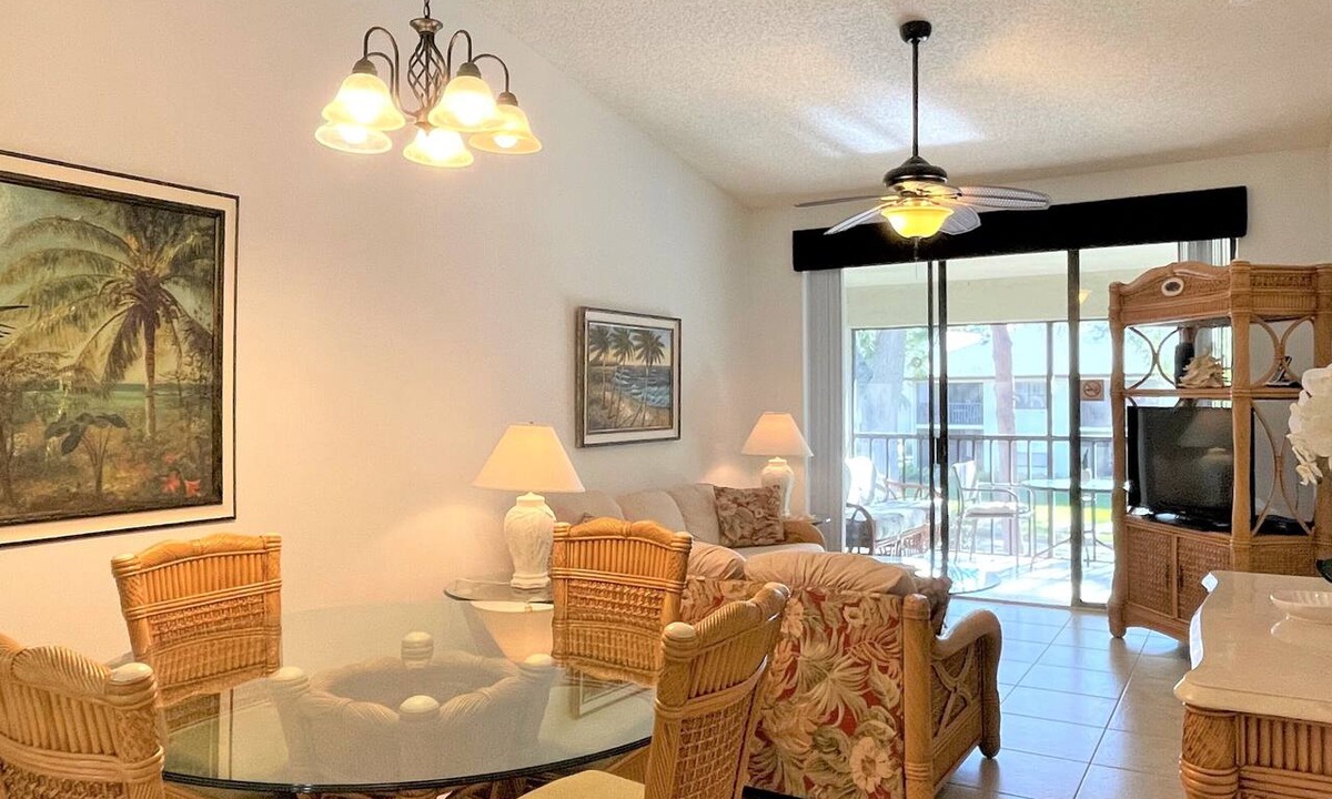 Trailer Estates Condo | 🌴Palms Heaven Villa 2BR/2BA/2 Pools & Heated Hot Tubs Near IMG/Beaches