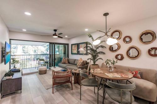 Park Shore Apartment | Park Shore Resort-BLDGC 218 - Amazingly remodeled