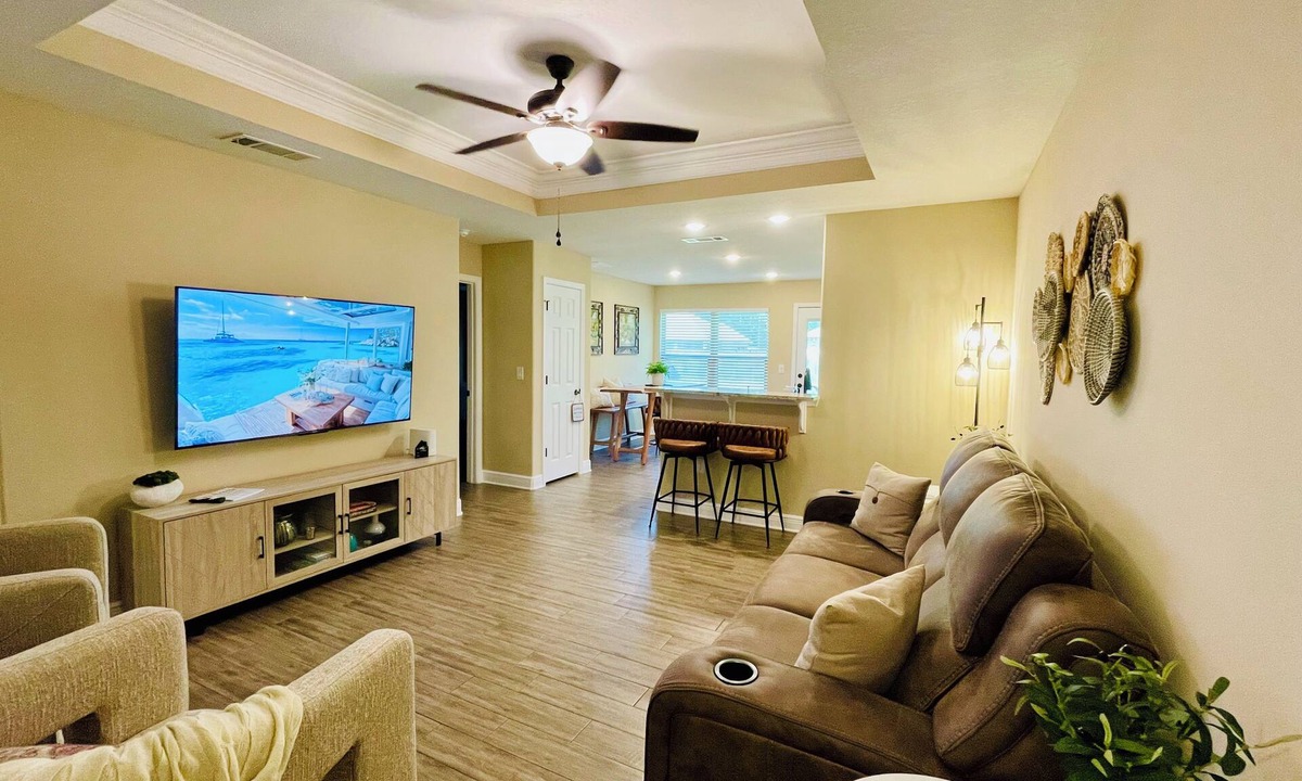 Florida Panhandle House | Peaceful 3BR Home Near Pensacola Beaches ~ Pet Friendly