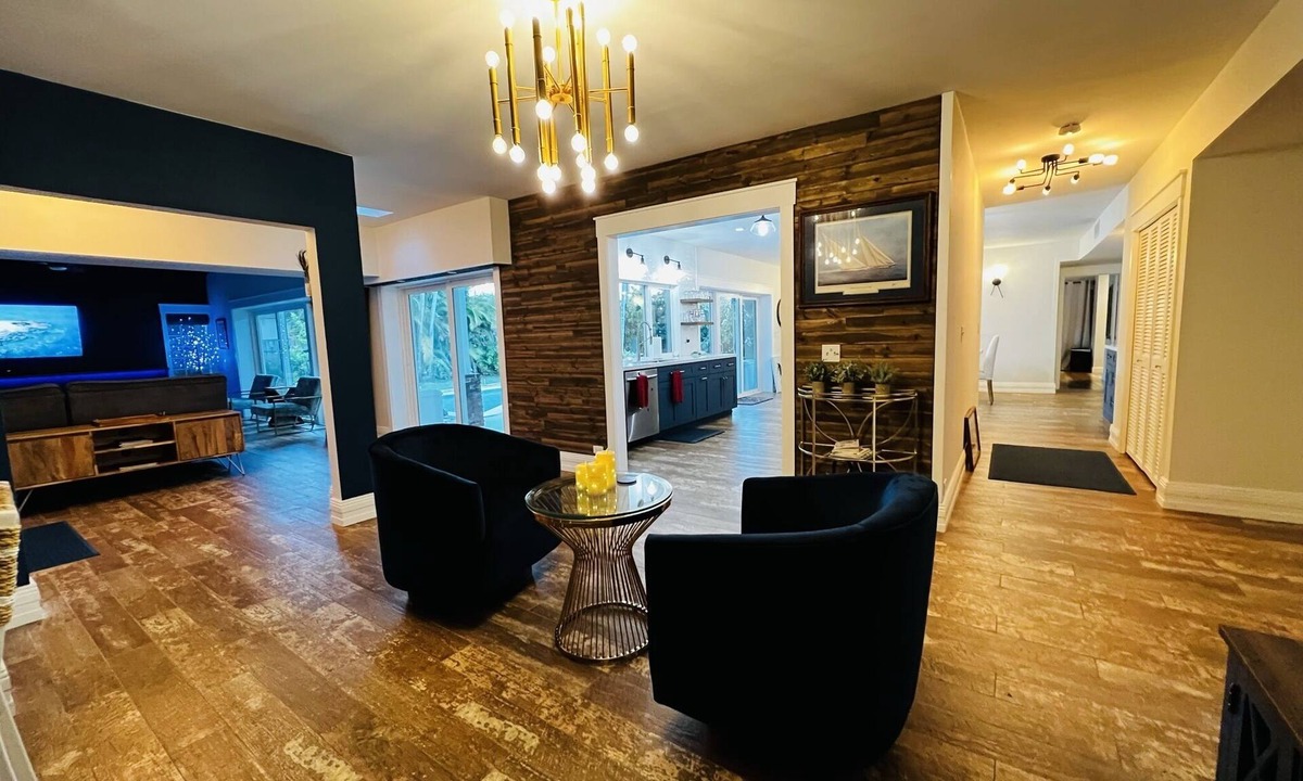 Cutler Bay House | Peaceful Exotic Family Home on Cul-de-sac -Minutes from most tourist attractions