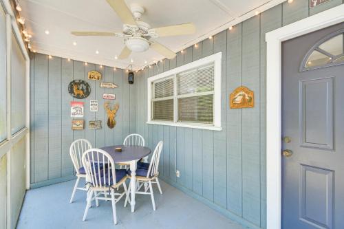 Edgar House | Pet-Friendly Fort McCoy Cabin w/Fire Pit!