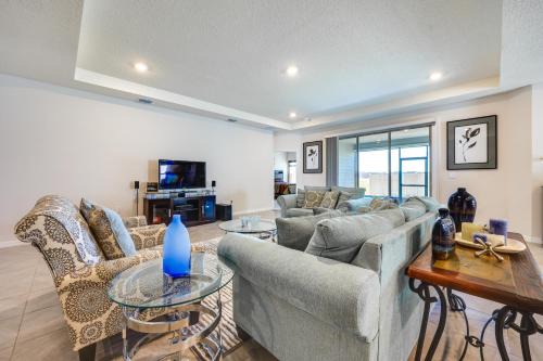 Newberry House | Pet-Friendly Home w/Screened Patio in Newberry!