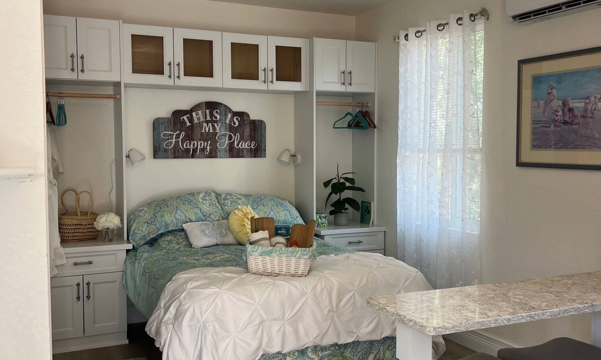 Ocala Apartment | "Pine Haven" Casita, 1 BR, relax among the peaceful pines in rural Florida