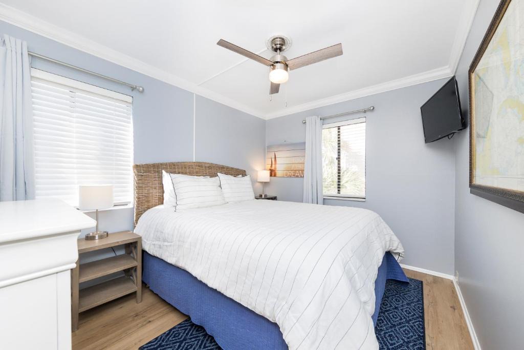 Fort Morgan Apartment | Plantation East 1103
