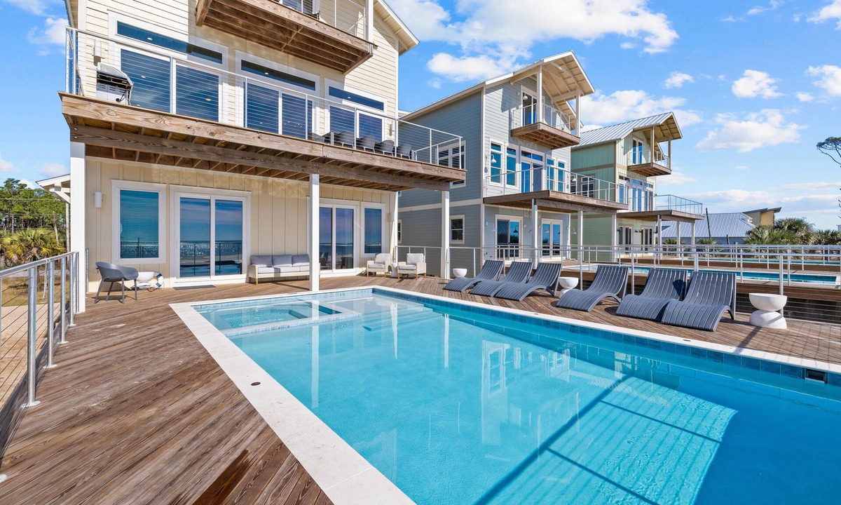 Indian Pass House | Playa Plata: 4th of July week now available as a Friday or Saturday check in!