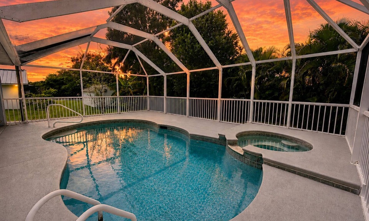 Fort Myers House | Pool Home/Tropical Paradise Getaway Near Beaches and Downtown Fort Myers