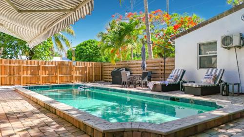 Croissant Park House | Pool House in Fort Lauderdale