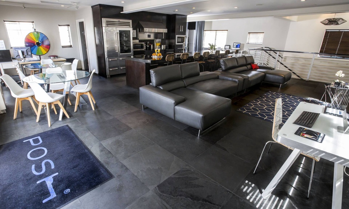 Flamingo/Lummus Hostel | Posh South Beach Hostel