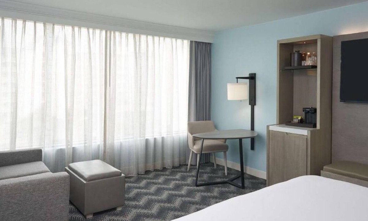 Cocoa Beach Hotel | Prime Location | Outdoor Pool, Parking & Tiki Bar | Walk to Beach