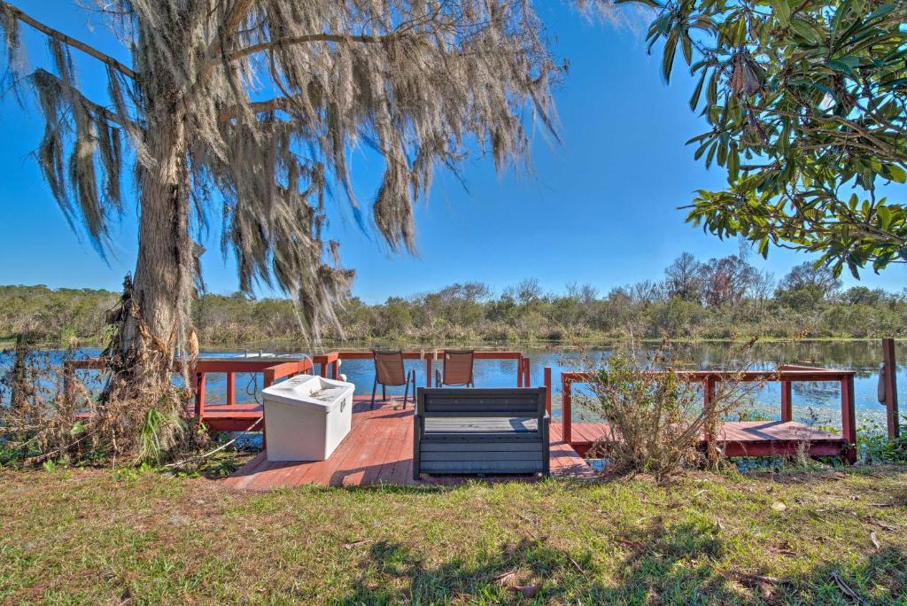 Fellowship House | Private Dock: Lake Rousseau Retreat!