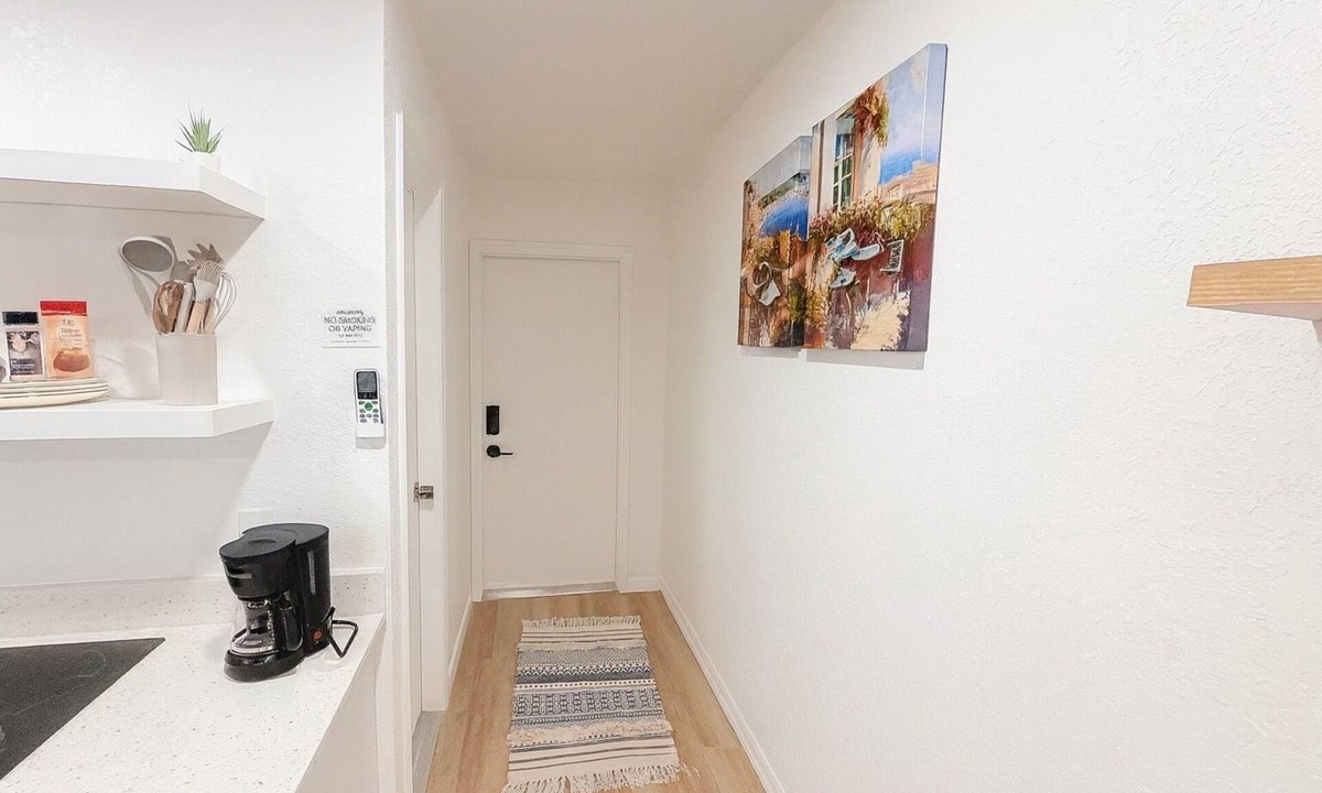 Holiday House | Private Guest Suite in Holiday, FL