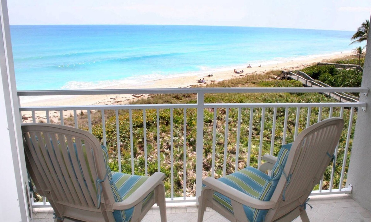 Stuart House | Private Oceanfront Condo at Hutchinson Island Marriott Resort