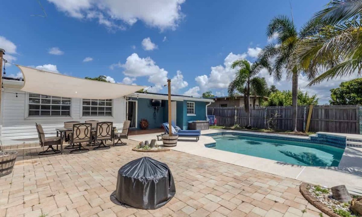St. Petersburg House | Private Pool + Home Theater, Spacious St. Pete Escape