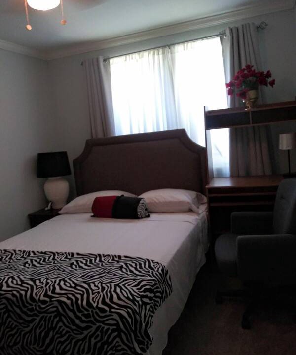 Tuskegee Resort | Private room ∙ 1 guest