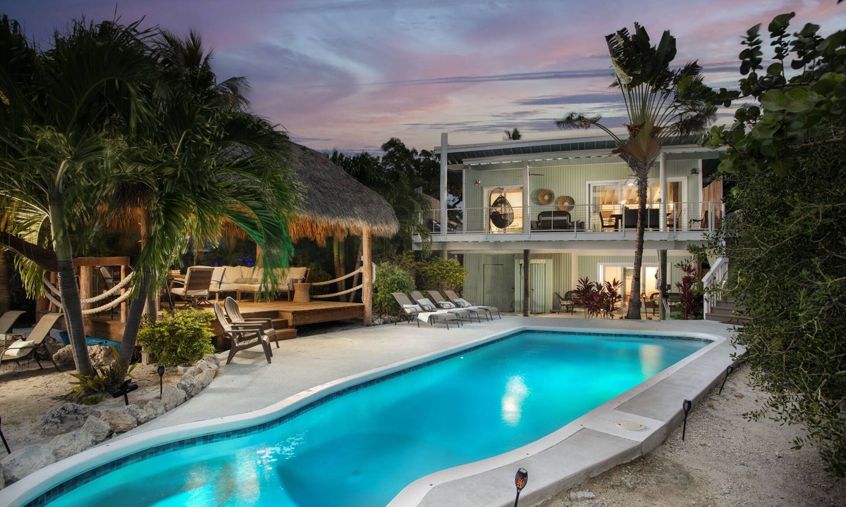 Bay Point House | Private waterfront resort: dock, pool, tiki, RV hookup, pets ok
