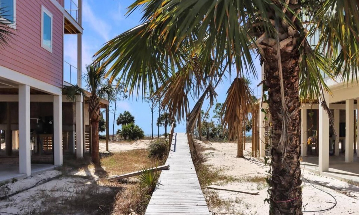 Indian Pass House | Purple Haze, Walk to Beach, Sunset Views, Fire Pit, Fenced Yard for Dogs