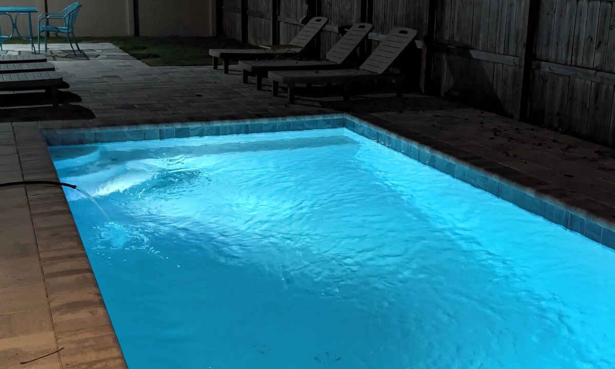 Kiska Beach House | Pvt Pool 3 Blocks to Beach 4BR Home Sleeps 8 6 str Golf Carts Avail